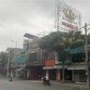 Karaoke Hoàng Tử (số 257 đường Điện Biên Phủ, thành phố Huế) bị tước giấy phép kinh doanh vì vi phạm Chỉ thị 16. (Ảnh: Mai Trang/TTXVN)