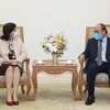 Thủ tướng Nguyễn Xuân Phúc tiếp bà Lianys Torres Rivera, Đại sứ Đặc mệnh Toàn quyền Cộng hòa Cuba tại Việt Nam. (Ảnh: Thống Nhất/TTXVN)
