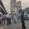 Hà Nội: Ùn tắc kéo dài hàng km vì gia đình người bị nạn 'ăn vạ'