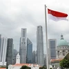 Quốc kỳ Singapore trên tòa nhà Bảo tàng Quốc gia Singapore. (Ảnh: AFP/TTXVN)