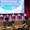 Các nguyên lãnh đạo Đảng, Nhà nước và Bộ Ngoại giao trình bày tham luận tại hội thảo. (Ảnh: Lâm Khánh/TTXVN)