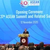 Thủ tướng Nguyễn Xuân Phúc phát biểu khai mạc Hội nghị Cấp cao ASEAN lần thứ 37. (Ảnh: Lâm Khánh/TTXVN)