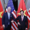Phó Thủ tướng, Bộ trưởng Bộ Ngoại giao Phạm Bình Minh với Cố vấn An ninh Quốc gia Hoa Kỳ Robert O'Brien. (Ảnh: Lâm Khánh/TTXVN)