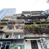 Một khu nhà chung cư cũ ở Hà Nội. (Nguồn: Vietnam+)