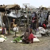 Người tị nạn tại một trại tạm ở Aj Jabalen, Sudan. (Ảnh: AFP/TTXVN)