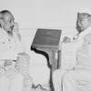 Chủ tịch Hồ Chí Minh gặp Tổng thống Prasat trong chuyến thăm hữu nghị Ấn Độ, ngày 5/2/1958. (Ảnh: TTXVN)