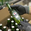 Đây là lần đầu tiên kể từ năm 1994, hãng bia lớn thứ hai thế giới Heineken phải đối mặt với làn sóng đình công. (Nguồn: Bloomberg)