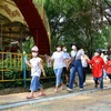 Người dân Thành phố Hồ Chí Minh vui chơi trong dịp Tết. (Nguồn: TTXVN)