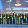 Các doanh nghiệp được vinh danh Top 10 Golden Dragon Awards. (Ảnh: Mỹ Phương/TTXVN)