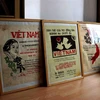 Những bức ápphích giới thiệu các hoạt động văn hóa, nghệ thuật do sinh viên Việt Nam biểu diễn ở các thành phố của Bỉ như Mons, Charleroi, Liège, Brussels, nhằm quyên góp ủng hộ cho phong trào đấu tranh trong nước. (Ảnh: Hương Giang/TTXVN)
