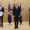 Ngày 18/5, tại Brussels (Bỉ), Đại sứ hai nước Phần Lan và Thụy Điển tại Tổ chức Hiệp ước Bắc Đại Tây Dương (NATO) đã chính thức nộp đơn xin gia nhập khối liên minh quân sự. (Ảnh: AFP/TTXVN)