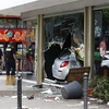 Cảnh sát điều tra tại hiện trường vụ đâm xe ở Berlin, Đức, ngày 8/6. (Ảnh: AFP/TTXVN)
