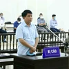 Bị cáo Nguyễn Đức Chung (cựu Chủ tịch Ủy ban Nhân dân thành phố Hà Nội) khai báo trước tòa. (Ảnh: Phạm Kiên/TTXVN)