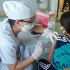 Triển khai tiêm vaccine phòng COVID-19 cho học sinh ở xã Ma Nới, huyện Ninh Sơn, tỉnh Ninh Thuận. (Ảnh: Công Thử/TTXVN)