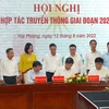 Toàn cảnh lễ ký Chương trình hợp tác truyền thông giai đoạn 2022-2025 giữa Ủy ban Nhân dân thành phố Hải Phòng với Thông tấn xã Việt Nam và Báo Nhân Dân. (Ảnh: Hoàng Ngọc/TTXVN)