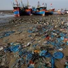 Rác thải nhựa ven biển. (Ảnh minh họa. Nguồn: Reuters)