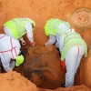 Các đội khai quật thuộc Cơ quan quản lý những người mất tích Libya tại hiện trường. (Nguồn: Libya Observer)