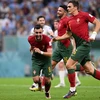 Trung vệ Bruno Fernandes ăn mừng bàn thắng thứ hai cho đội Bồ Đào Nha. (Ảnh: AFP/TTXVN)