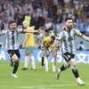 Các cầu thủ Argentina ăn mừng bàn thắng trước đội tuyển Australia. (Ảnh: THX/TTXVN)
