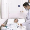 Sau phẫu thuật, nam bệnh nhân được chăm sóc, điều trị tích cực tại Bệnh viện Đa khoa Xanh Pôn.