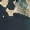 Ảnh vệ tinh chụp bởi Công ty công nghệ Maxar cho thấy tàu chở dầu FSO Safer neo đậu ở ngoài khơi cảng Ras Isa, Yemen ngày 19/7/2020. (Ảnh: AFP/TTXVN)
