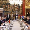 Chủ tịch nước Võ Văn Thưởng và Tổng thống Cộng hòa Italy Sergio Mattarella hội đàm sau lễ đón. (Ảnh: Thống Nhất/TTXVN)