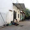 Một xóm trọ ở xã Vĩnh Lộc A, huyện Bình Chánh, Thành phố Hồ Chí Minh. (Ảnh: Hồng Đạt/TTXVN)