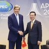Chủ tịch nước Võ Văn Thưởng tiếp Đặc phái viên của Tổng thống Hoa Kỳ về khí hậu John Kerry. (Ảnh: Thống Nhất/TTXVN)