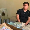 Phạm Văn Trung cùng tang vật gần 7kg ma túy bị công an thu giữ. (Ảnh do công an cung cấp)