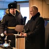 Tổng thống Nga Putin trên tàu khu trục Đô đốc Golovko. (Nguồn: RIA Novosti)