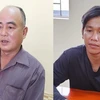 Hai đối tượng Nguyễn Văn Sàng (trái) và Tô Văn Tây tại cơ quan công an. (Ảnh: TTXVN phát)