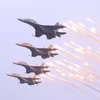 Màn trình diễn của Su-30 tại Lễ Khai mạc Triển lãm Quốc phòng Quốc tế Việt Nam năm 2022. (Ảnh: Văn Điệp/TTXVN)