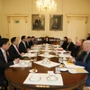Bộ trưởng Ngoại giao Bùi Thanh Sơn hội kiến Tổng thống Ireland Michael D. Higgins. (Ảnh: Phong Hà/TTXVN)