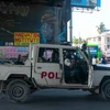Cảnh sát Haiti gác tại thủ đô Port-au-Prince ngày 6/3. (Ảnh: AFP/TTXVN)