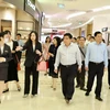 Bộ trưởng Nguyễn Chí Dũng và Đoàn công tác đã làm việc và khảo sát Trung tâm Thương mại Tự do, khu thương mại tự do miễn thuế tại Hải Khẩu, Hải Nam, Trung Quốc. (Nguồn: Bộ Kế hoạch và Đầu tư)