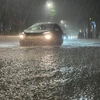 Người dân cần đề phòng mưa với cường độ lớn trong một thời gian ngắn gây ngập úng tại các khu đô thị. (Ảnh: An Đăng/TTXVN)