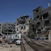 Các tòa nhà bị phá hủy sau vụ tấn công của Israel nhằm vào trại tị nạn Nuseirat ở Dải Gaza ngày 8/6. (Ảnh: THX/TTXVN)