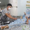 Một bệnh nhi bị tai nạn giao thông khám, điều trị tại Bệnh viện Nhi đồng 2 Thành phố Hồ Chí Minh. (Ảnh: Đinh Hằng/TTXVN)