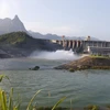 Thủy điện Tuyên Quang mở cửa xả đáy. (Nguồn: TTXVN)