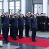 Đoàn Bộ Tư lệnh Quân chủng Hải quân viếng Tổng Bí thư Nguyễn Phú Trọng. (Ảnh: TTXVN)