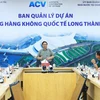 Thủ tướng Phạm Minh Chính làm việc với các nhà thầu, đơn vị thi công dự án Cảng Hàng không Quốc tế Long Thành. (Ảnh: Dương Giang/TTXVN)