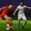 Đội tuyển Việt Nam (áo trắng) nhận thất bại 1-2 trong trận giao hữu với Đội tuyển Kyrgyzstan. (Ảnh: Liên đoàn Bóng đá Kyrgyzstan)