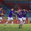 Các cầu thủ Hà Nội FC ăn mừng bàn thắng mở tỷ số trong trận đấu với Hồng Lĩnh Hà Tĩnh. (Ảnh: hanoifc)