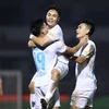 Vòng 7 V-League: Nam Định áp sát ngôi đầu, Văn Quyết phá kỷ lục của Công Vinh