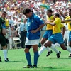 Roberto Baggio (Italy) sau khi đá hỏng quả penalty trong trận chung kết World Cup 1994 với Brazil. (Nguồn: Reuters)