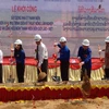 Xây dựng nhà ở tại Làng Hữu nghị thanh niên biên giới Lào-Việt