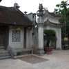 Đã tháo dỡ một nửa số bia đá "dựng chui" tại đền Trần ở Thái Bình