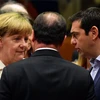 Thủ tướng Đức Angela Merkel (trái), Tổng thống Pháp Francois Hollande (giữa) và Thủ tướng Hy Lạp Alexis Tsipras trước cuộc họp ngày 12/7. (Nguồn: AFP/TTXVN)