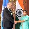 Tân Chủ tịch Đại hội đồng Liên hợp quốc Mogens Lykketoft và Ngoại trưởng Ấn Độ Sushma Swaraj. (Nguồn: ndtv.com)