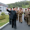 Ông Kim Jong-Un trong một chuyến đi thị sát. (Nguồn: AFP/TTXVN) 